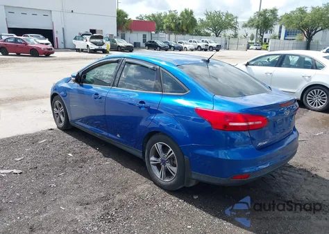 2018 Ford Focus Se z USA, uszkodzony, nr VIN 1FADP3FE8JL235284